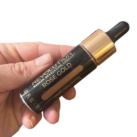 Makeup Revolution rose gold‎ Liquid Highlighter .61 fl oz - Picture 1 of 5